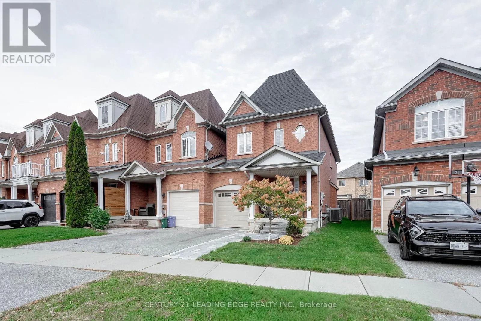 33 NEILL AVENUE