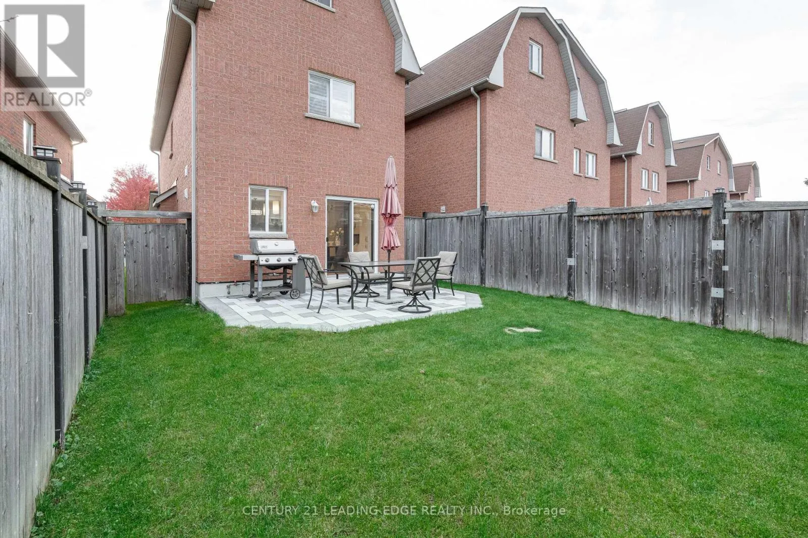 33 NEILL AVENUE