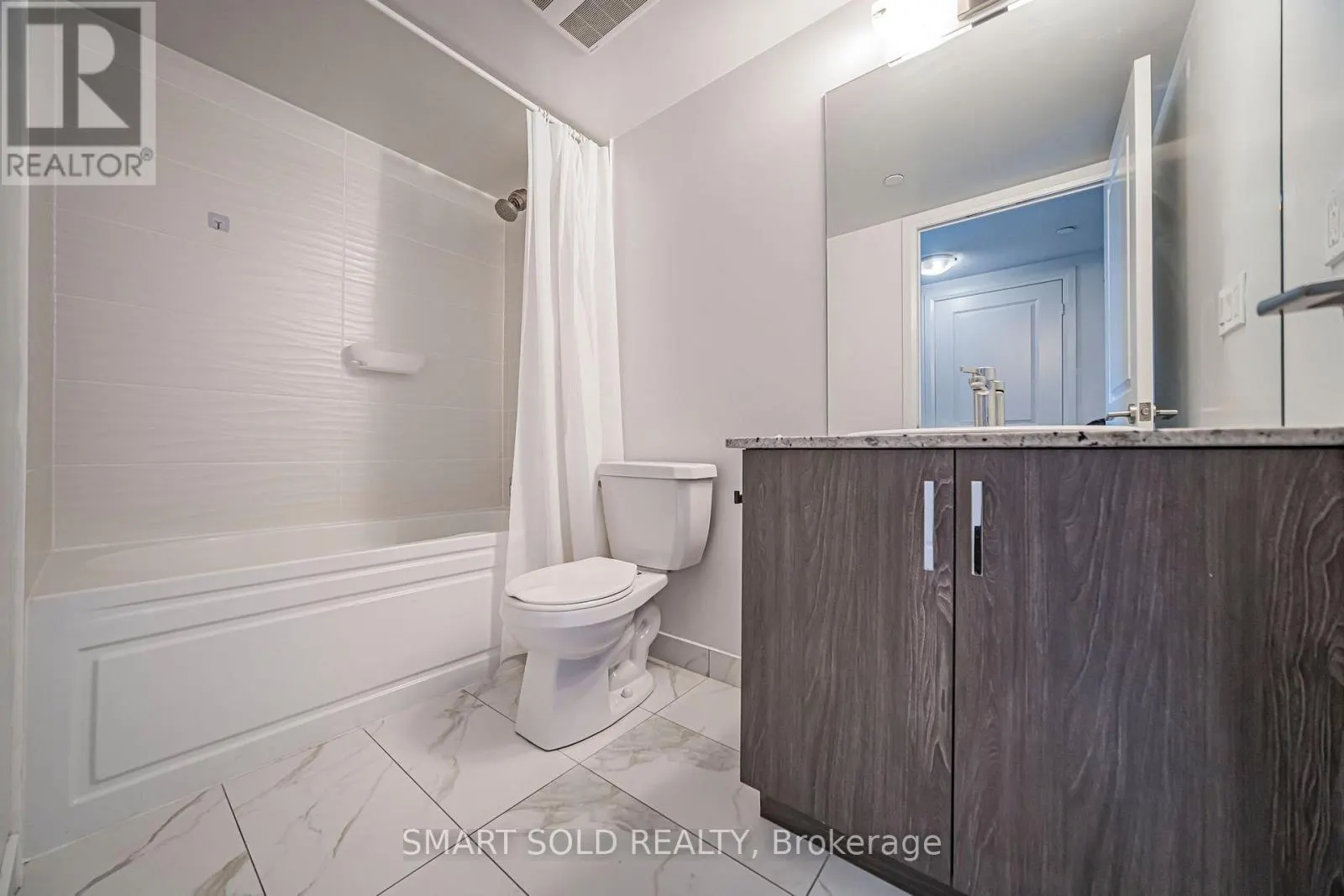 329 - 20 MEADOWGLEN PLACE