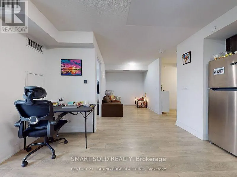 329 - 20 MEADOWGLEN PLACE
