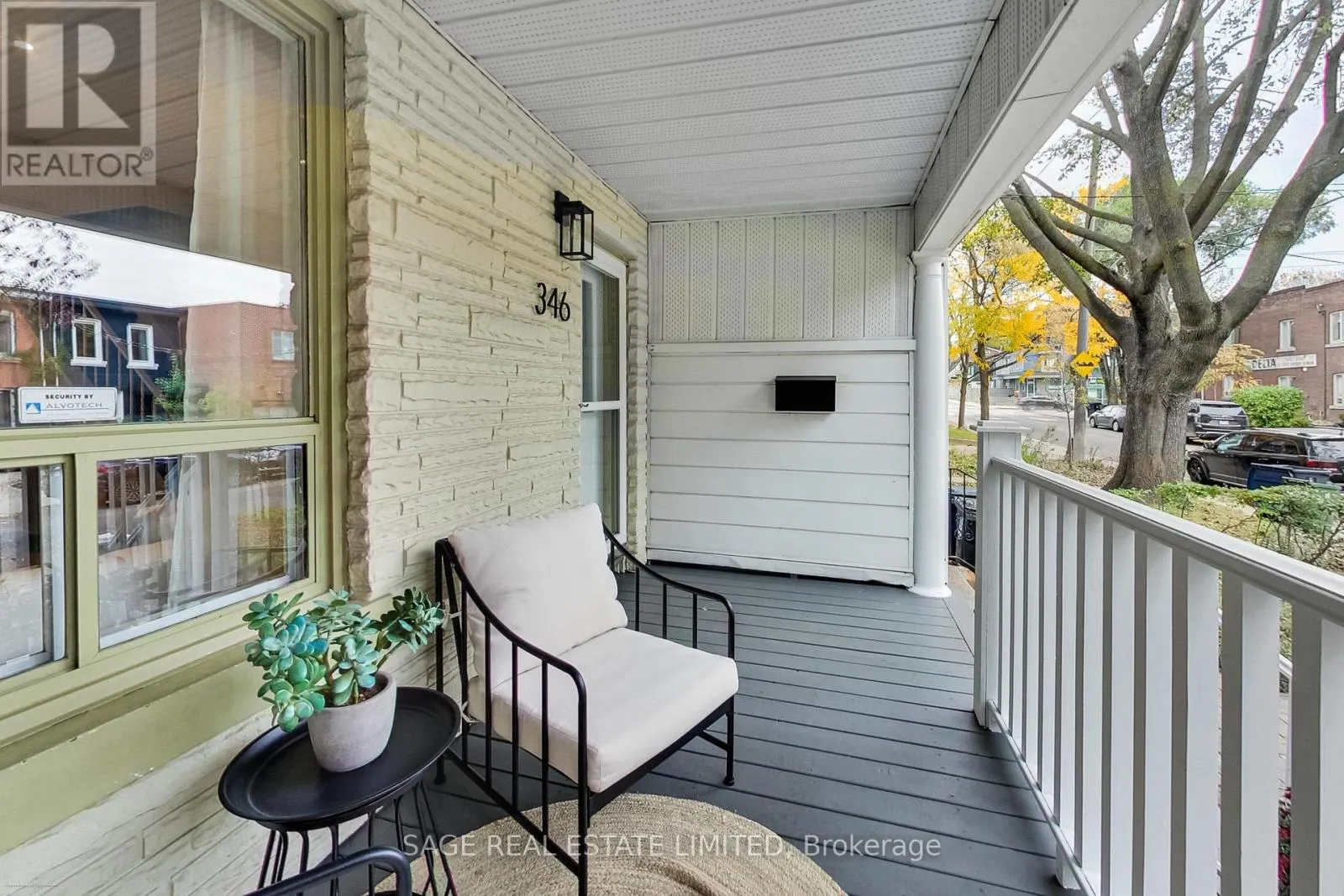346 LESLIE STREET