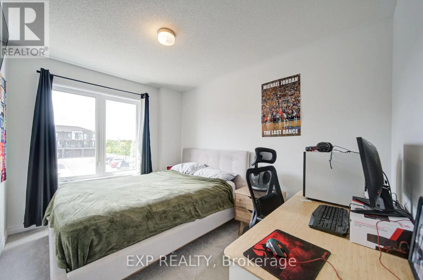 29 SORBARA WAY