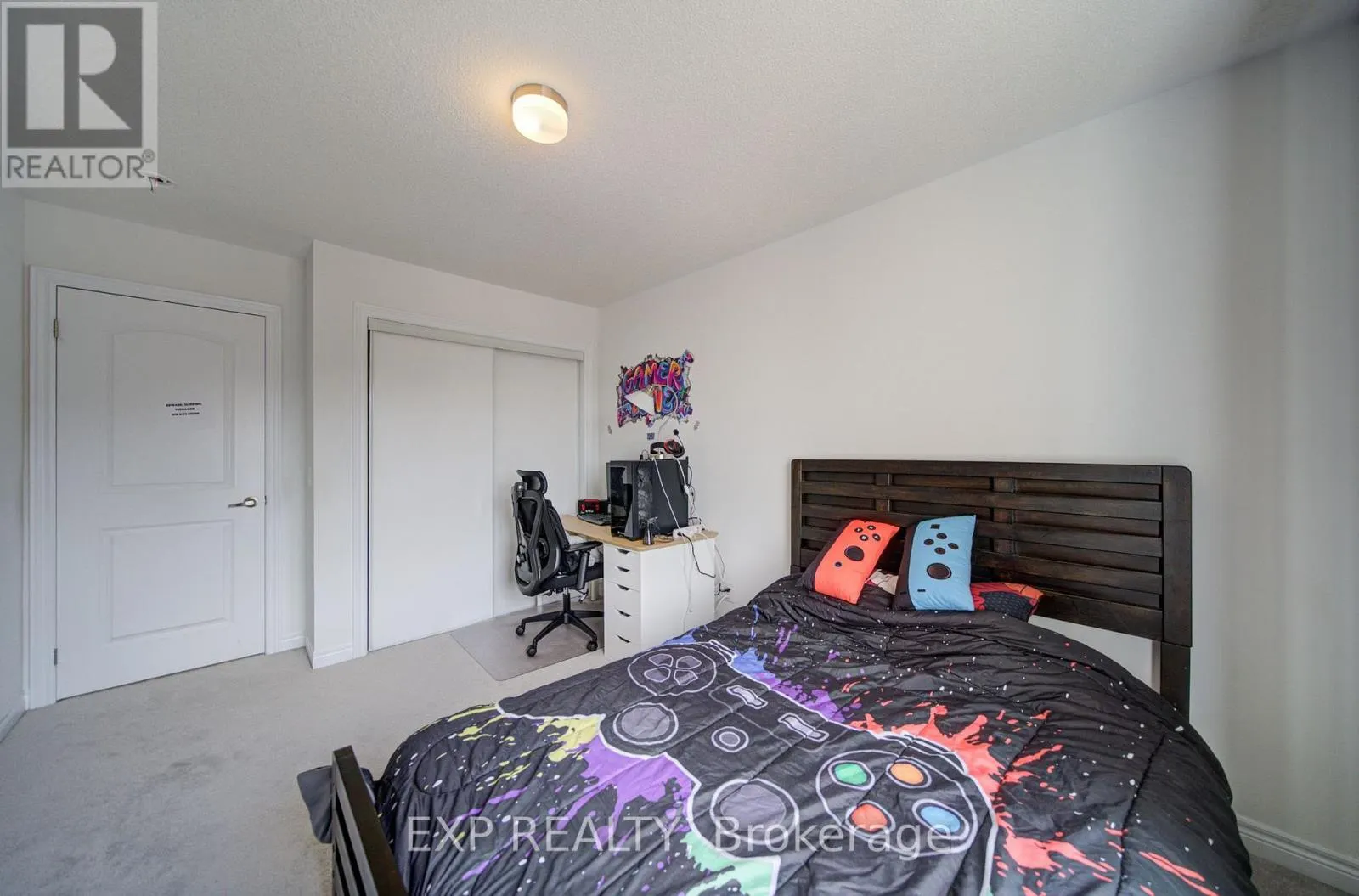 29 SORBARA WAY