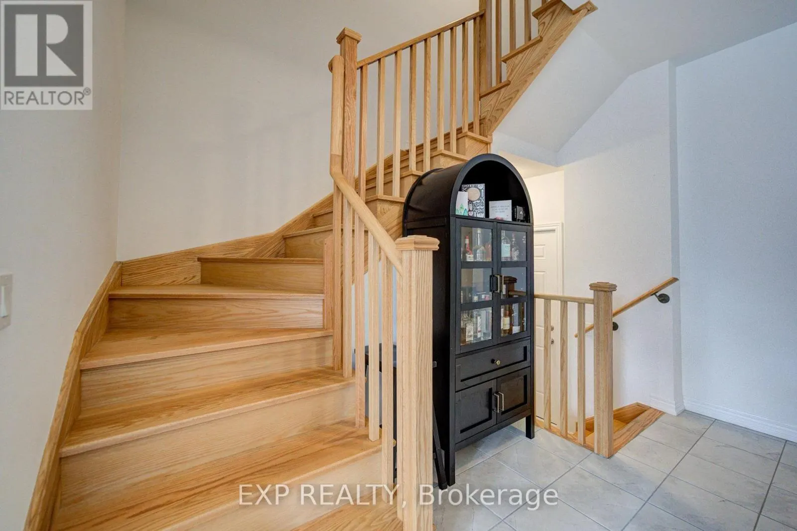 29 SORBARA WAY