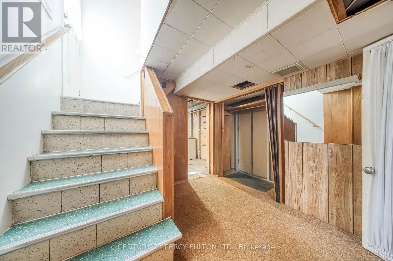 78 GILROY DRIVE
