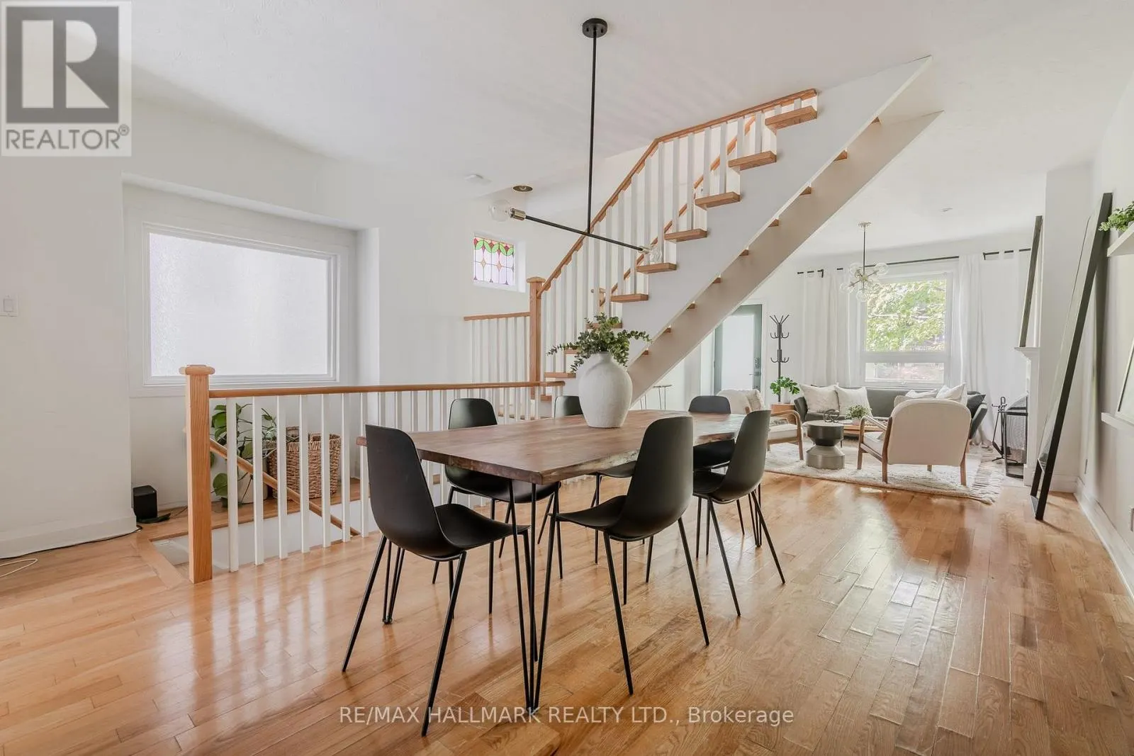 9 PRUST AVENUE