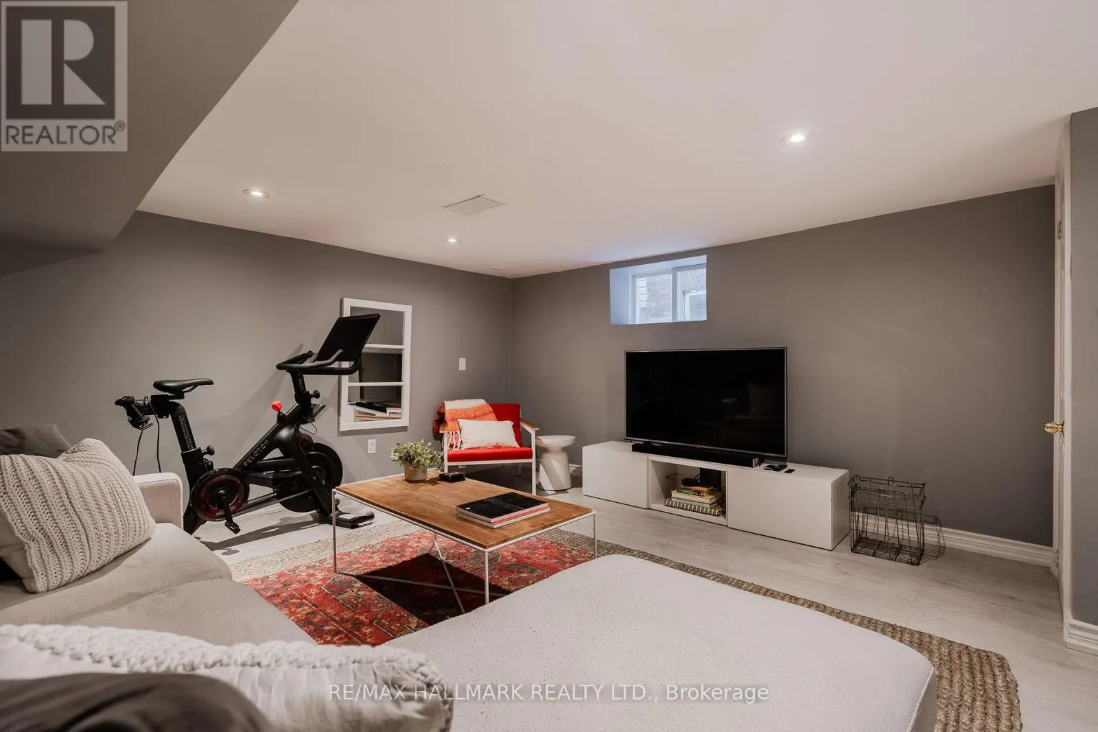 9 PRUST AVENUE