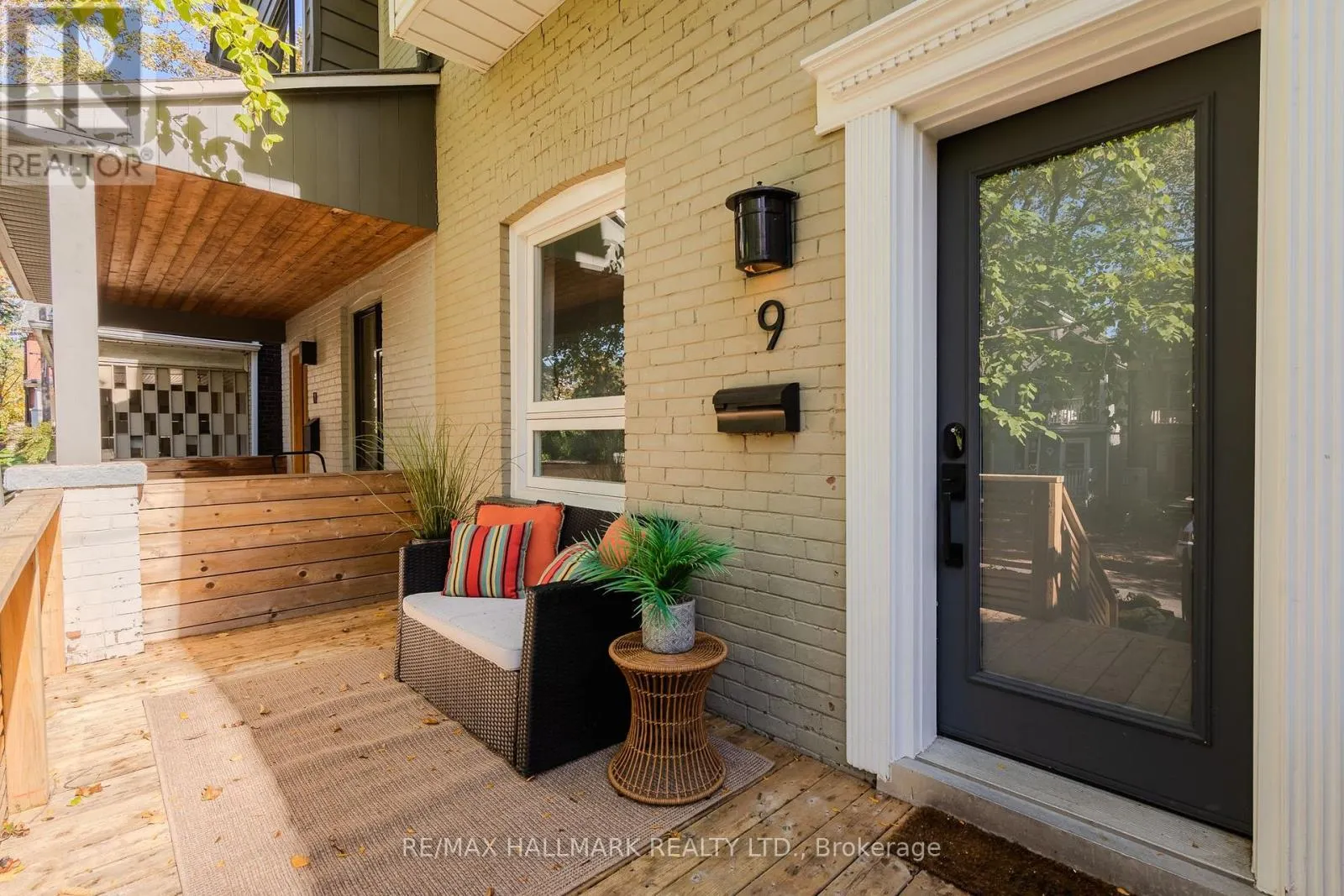 9 PRUST AVENUE
