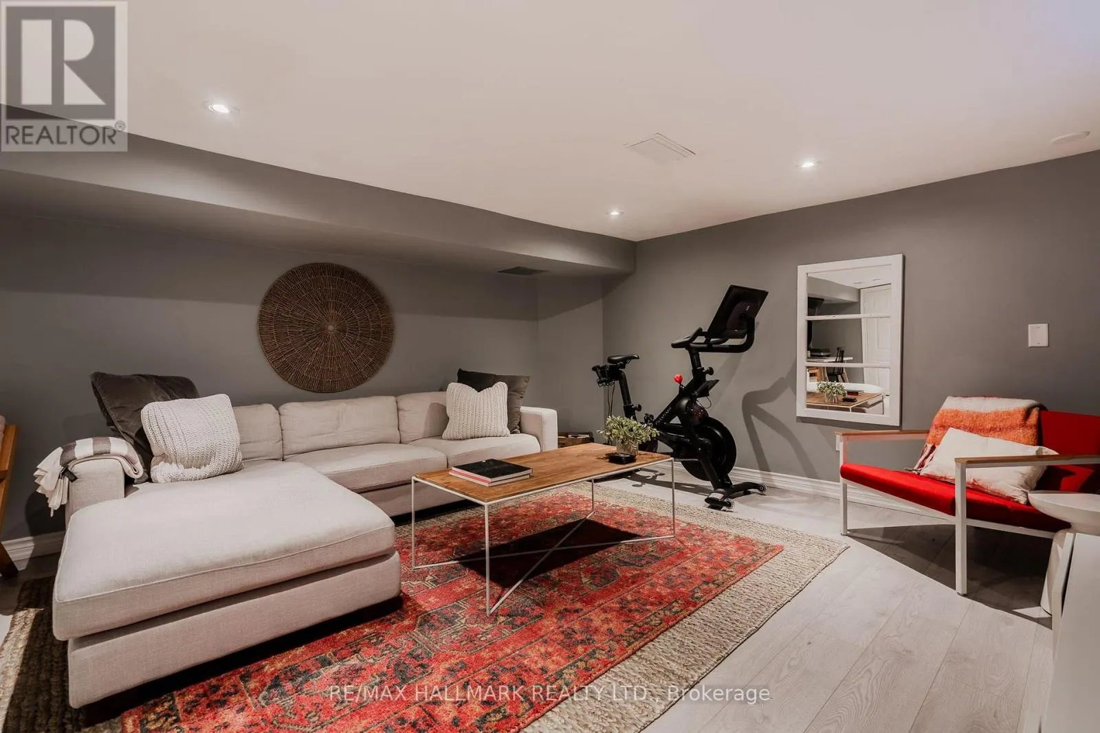 9 PRUST AVENUE