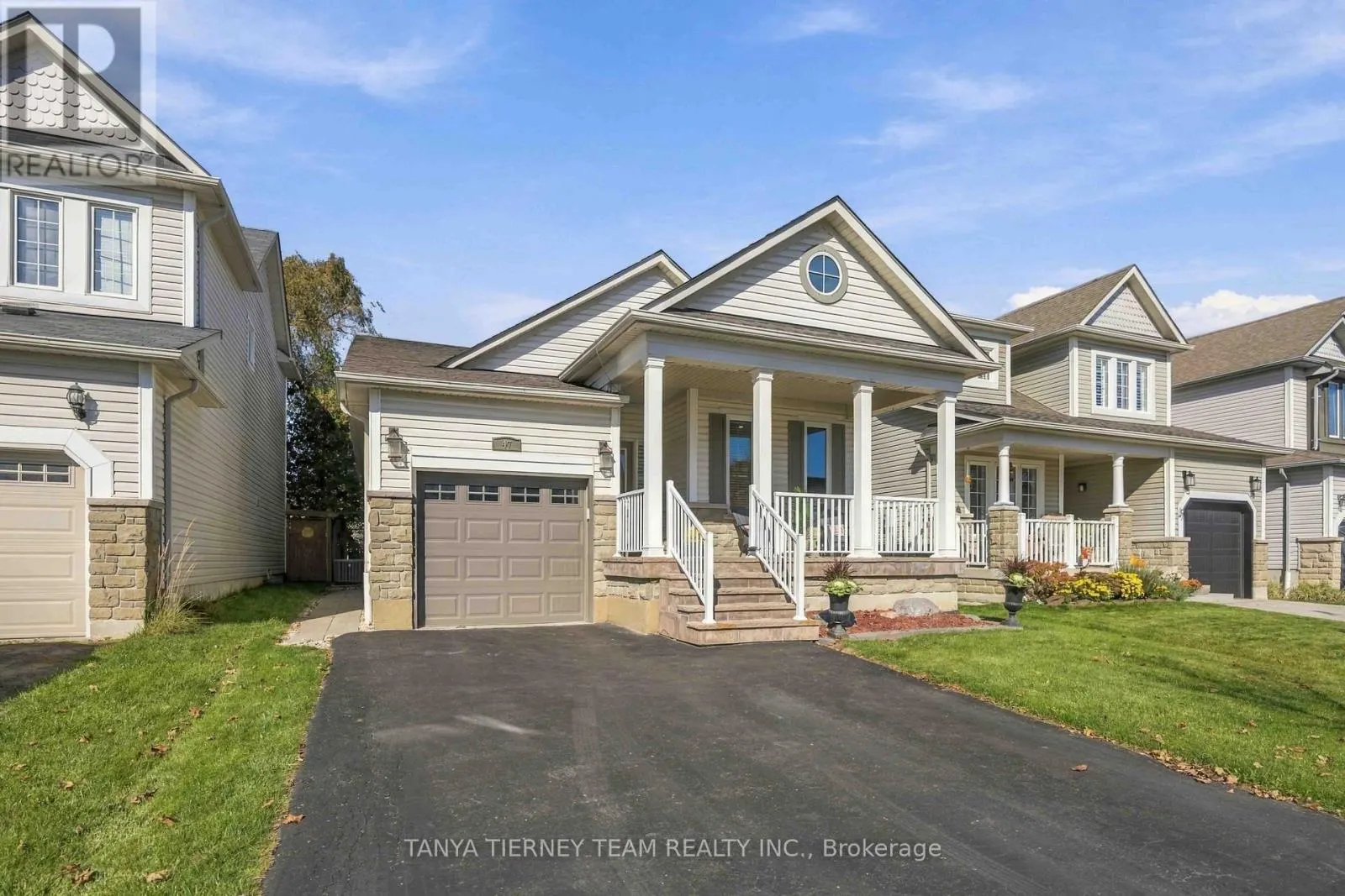 47 MIKAYLA CRESCENT