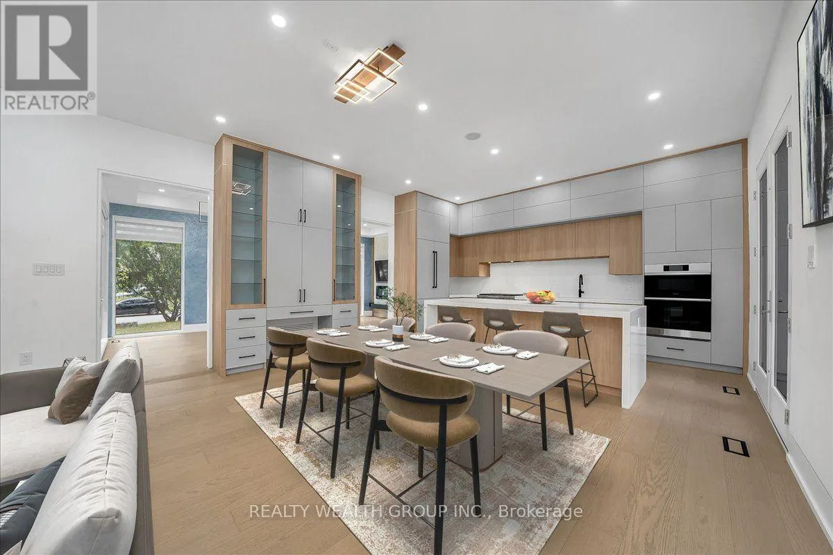 2 KINGSBURY CRESCENT