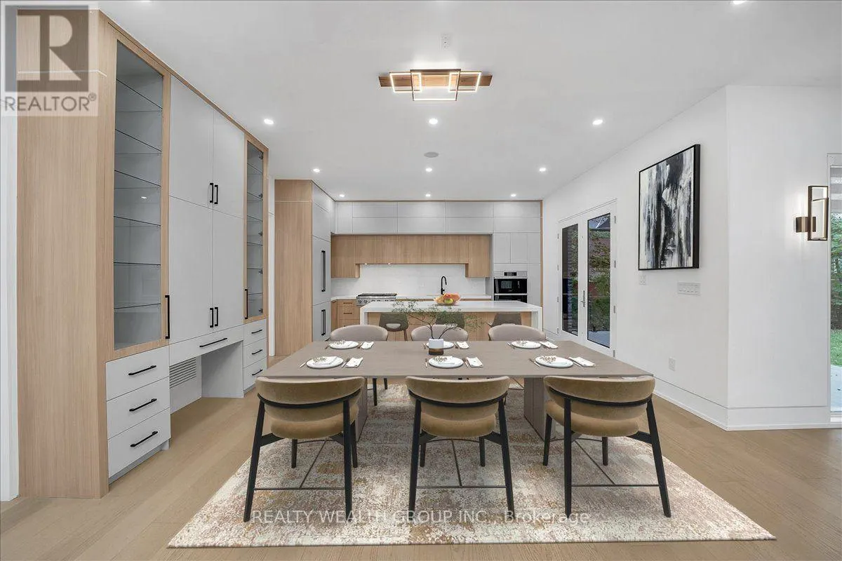 2 KINGSBURY CRESCENT