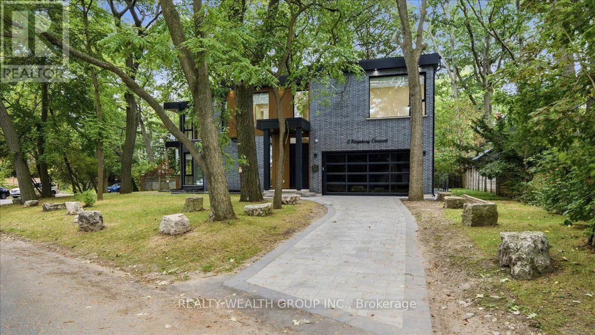 2 KINGSBURY CRESCENT