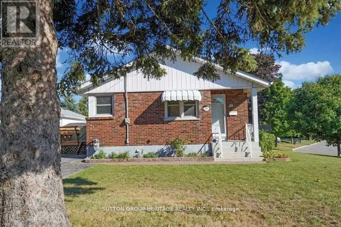 LOWER - 49 GRASSMERE COURT