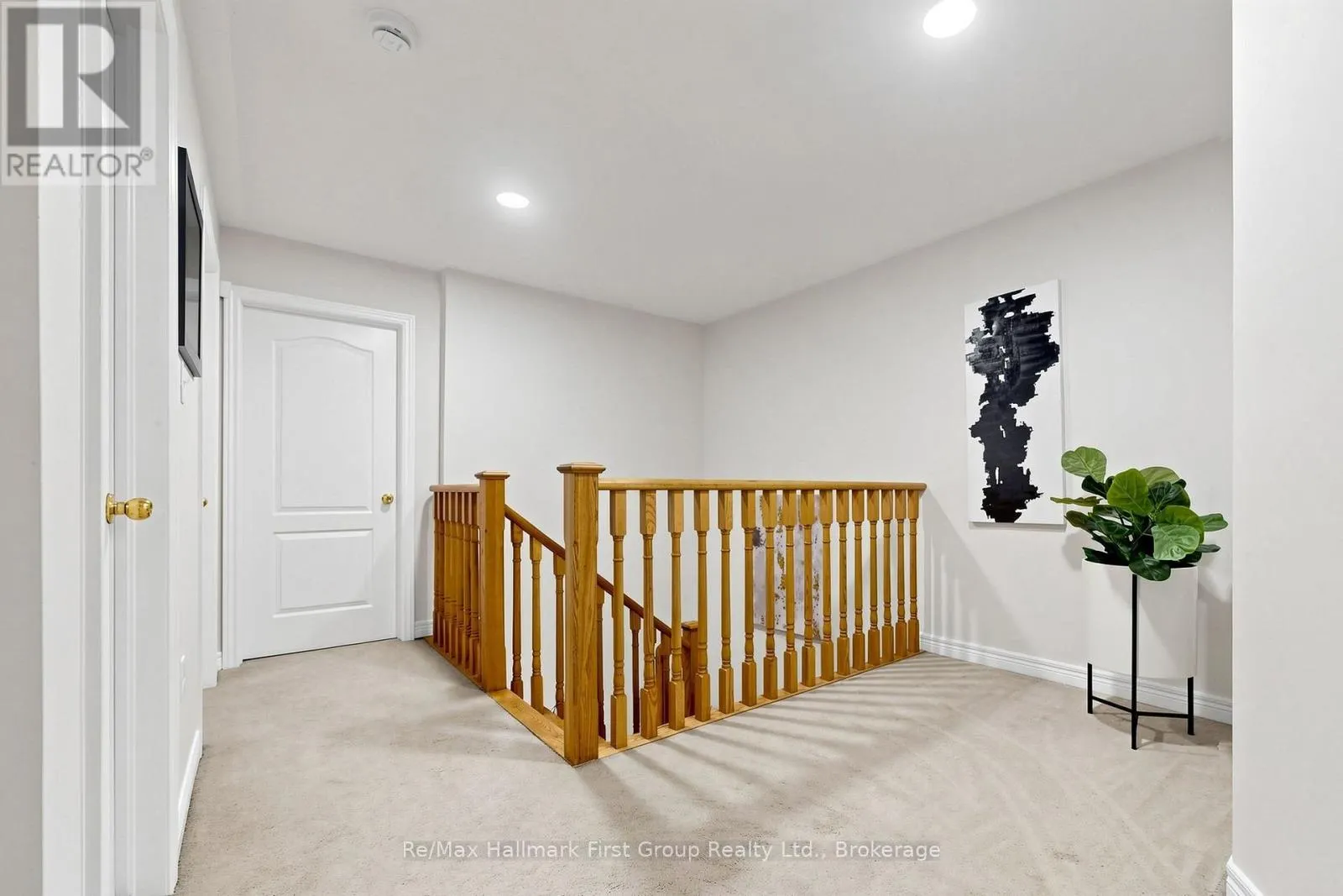 124 KENNETH HOBBS AVENUE