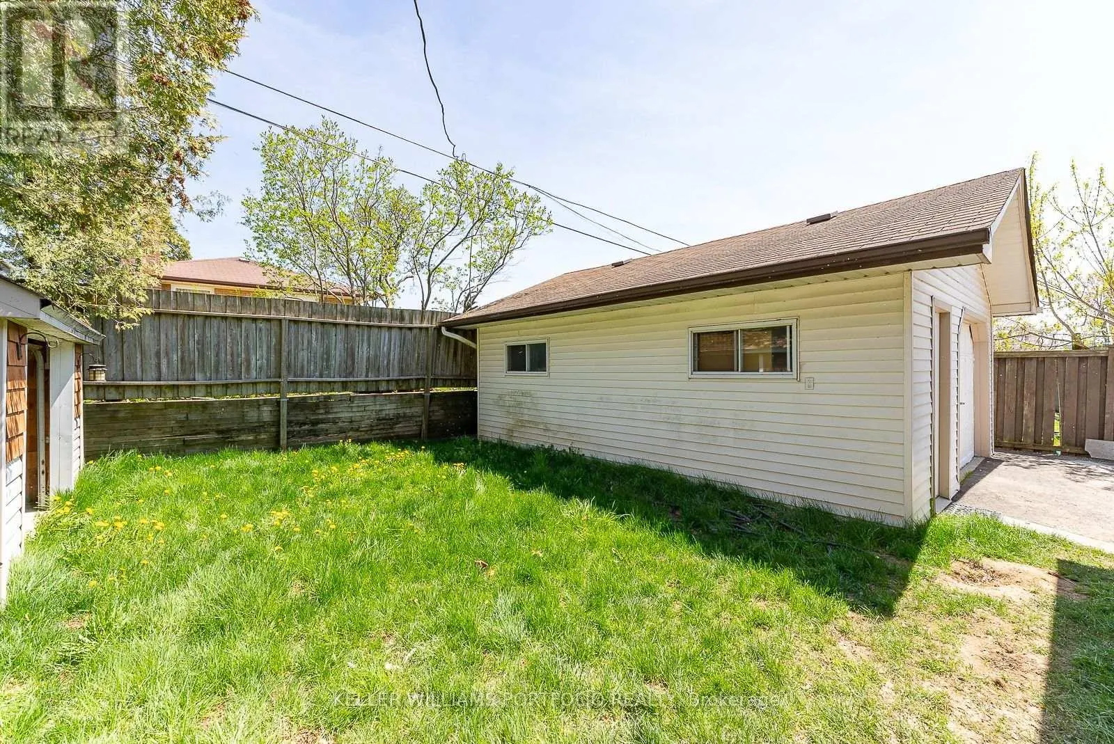 MAIN FLR - 1519 LAKESIDE STREET