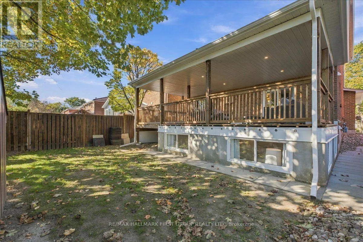 23 FLOWERS CRESCENT