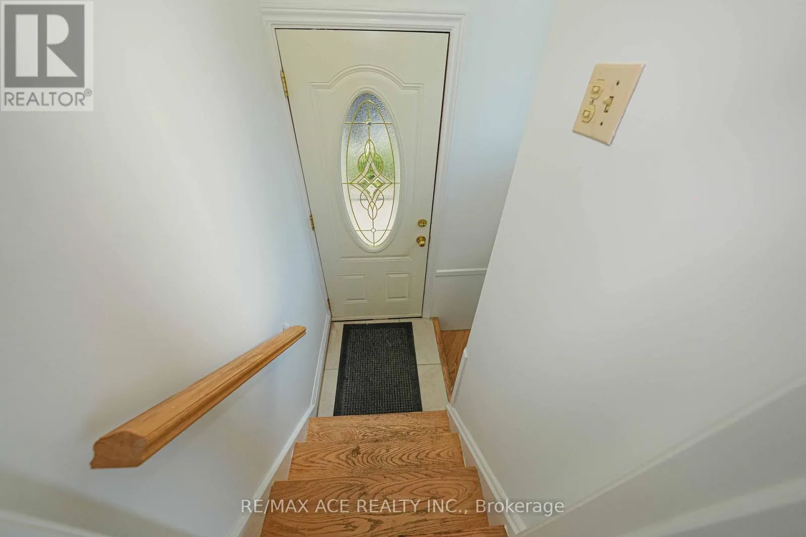 59 LILIAN DRIVE