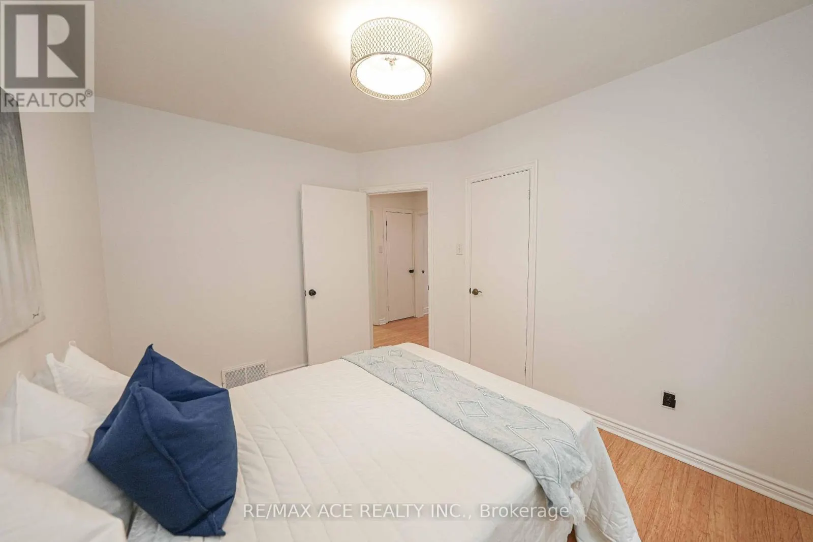 59 LILIAN DRIVE