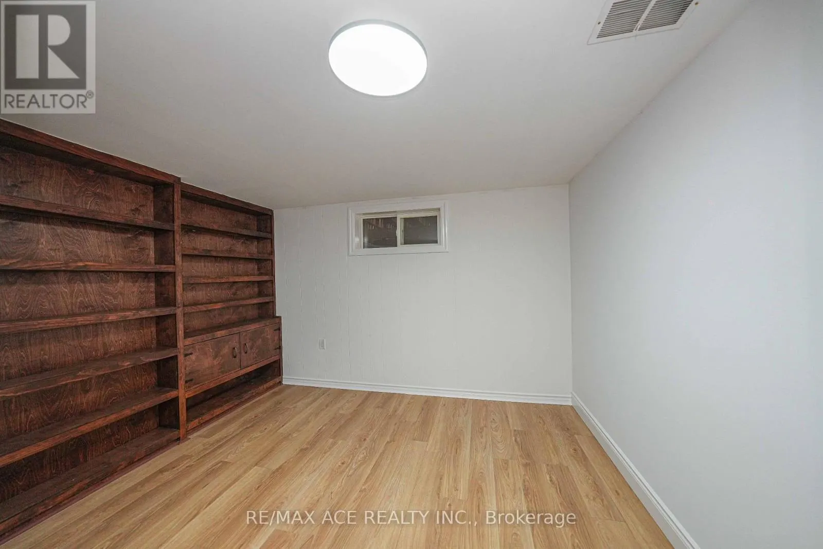59 LILIAN DRIVE