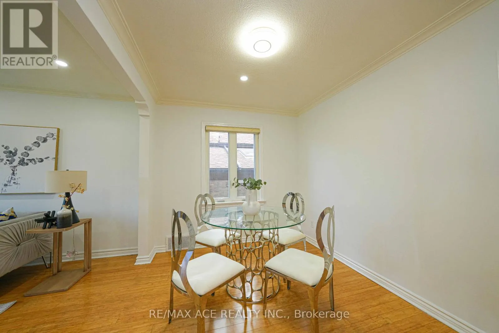 59 LILIAN DRIVE