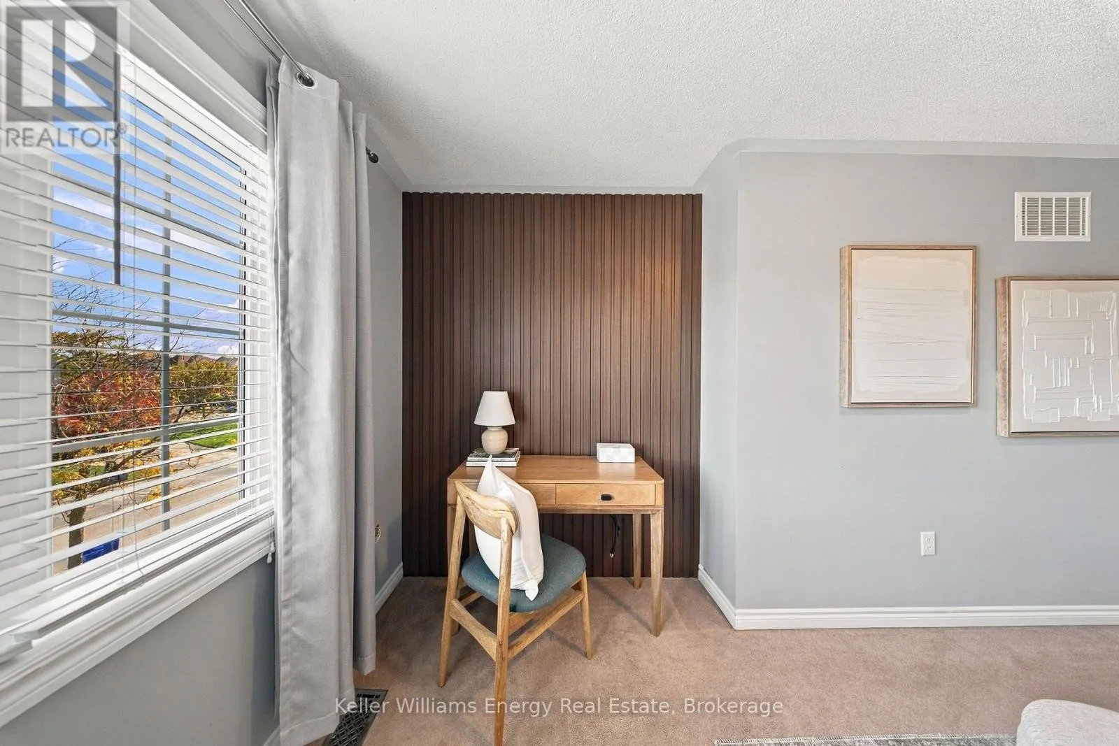 8 QUACKENBUSH STREET