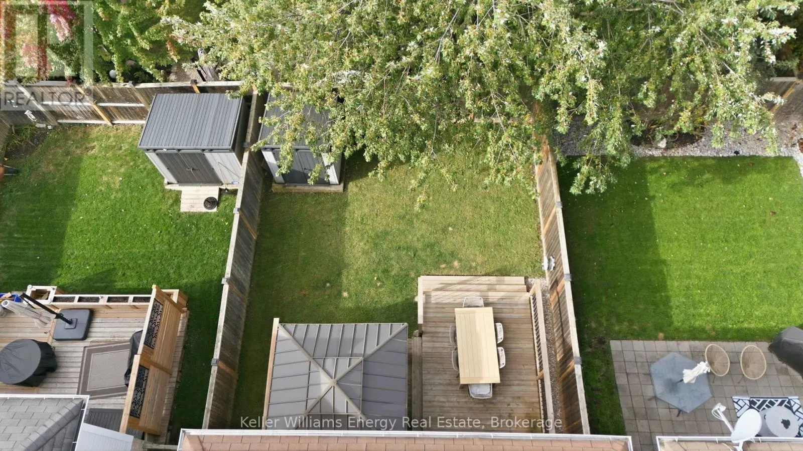 8 QUACKENBUSH STREET