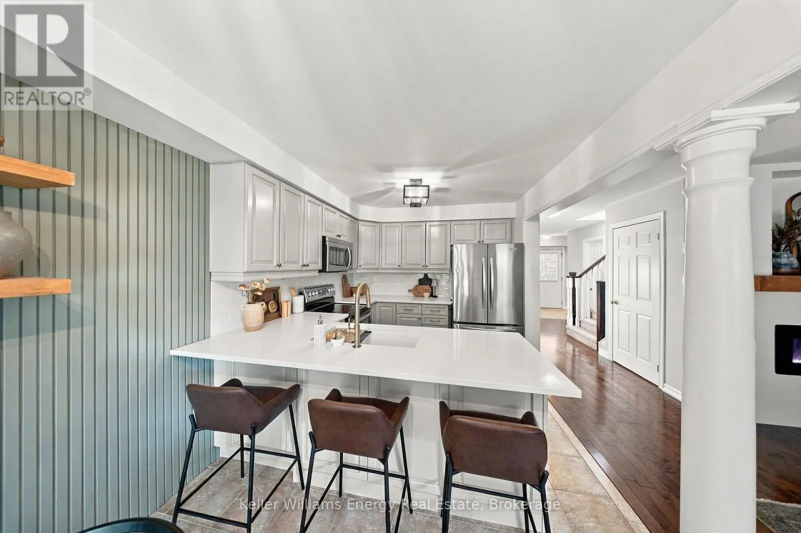 8 QUACKENBUSH STREET