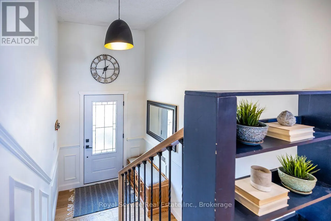 102 FOXHUNT TRAIL