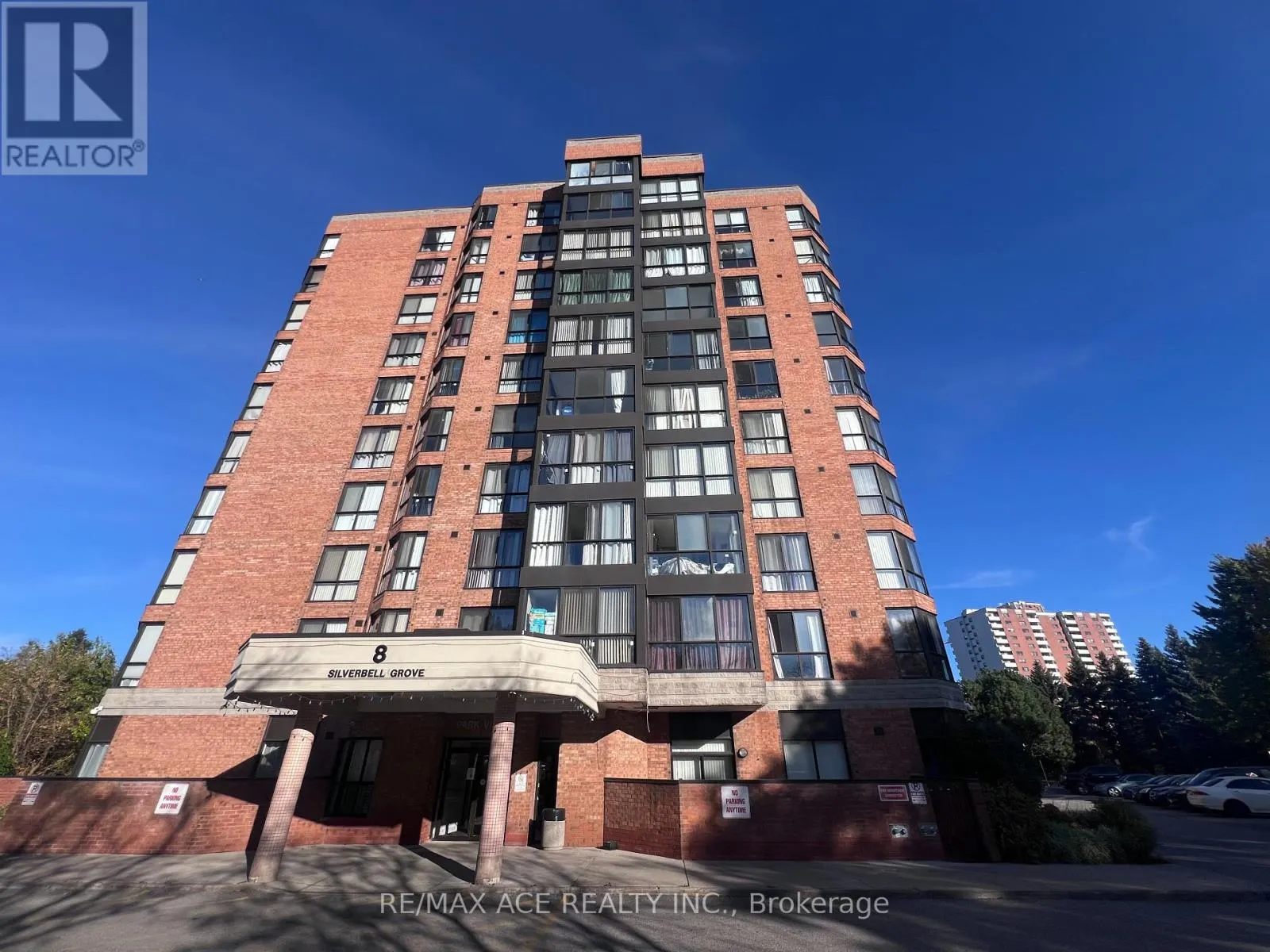 901 - 8 SILVERBELL GROVE