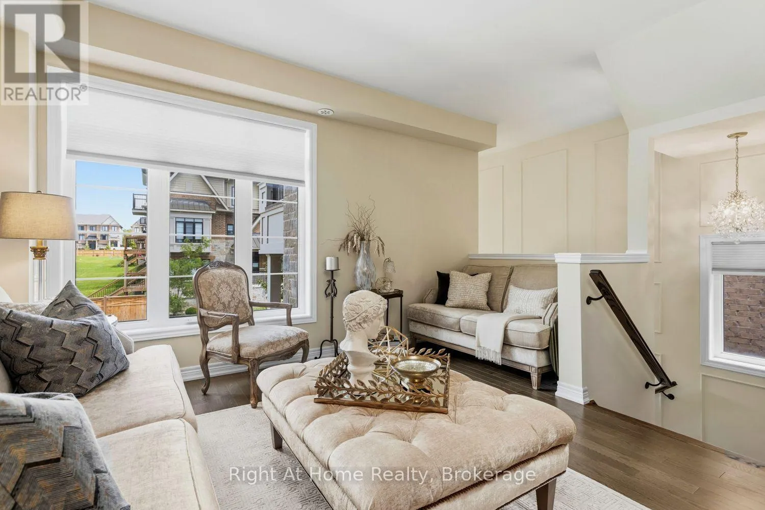 89 ELKINGTON CRESCENT