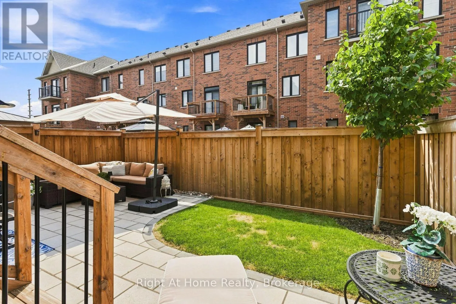 89 ELKINGTON CRESCENT