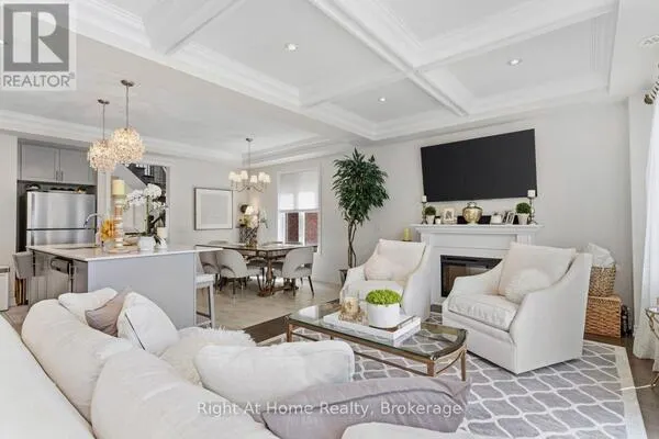 89 ELKINGTON CRESCENT