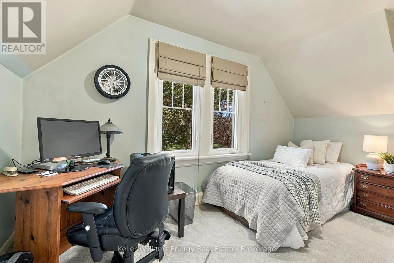 256 GROOMS AVENUE
