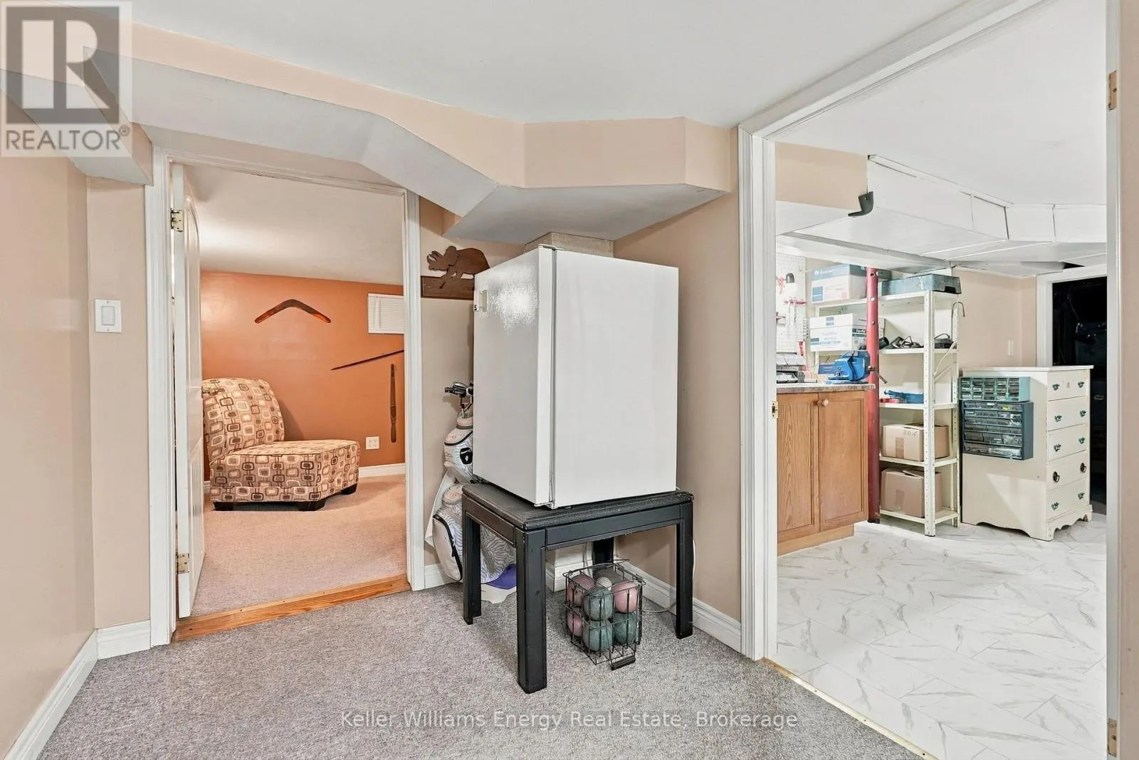 256 GROOMS AVENUE