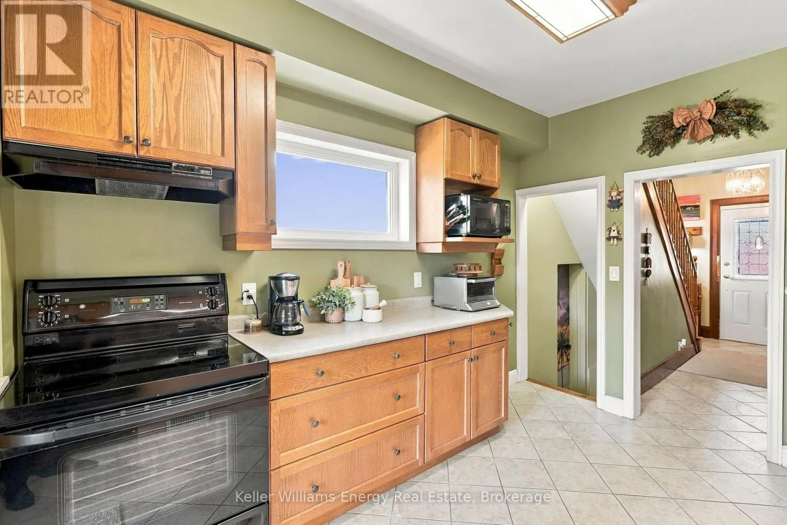 256 GROOMS AVENUE