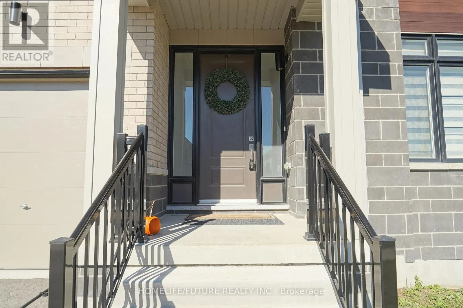 117 DEER RIDGE CRESCENT