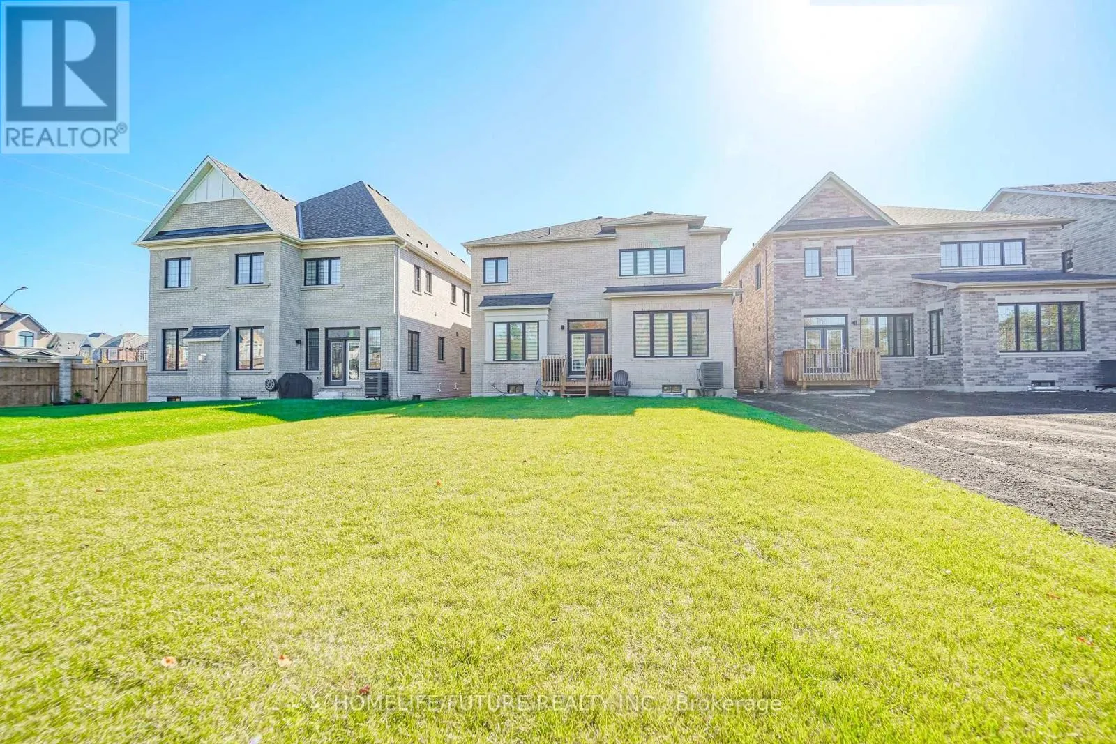117 DEER RIDGE CRESCENT