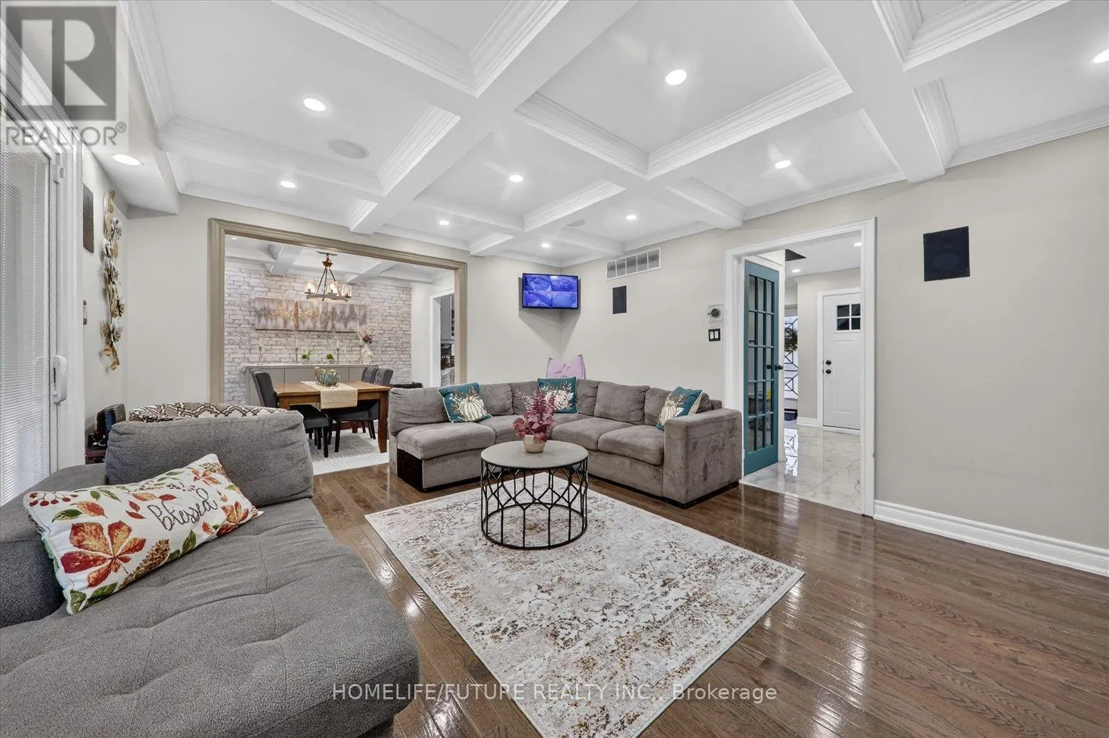 1569 JAYWIN CIRCLE
