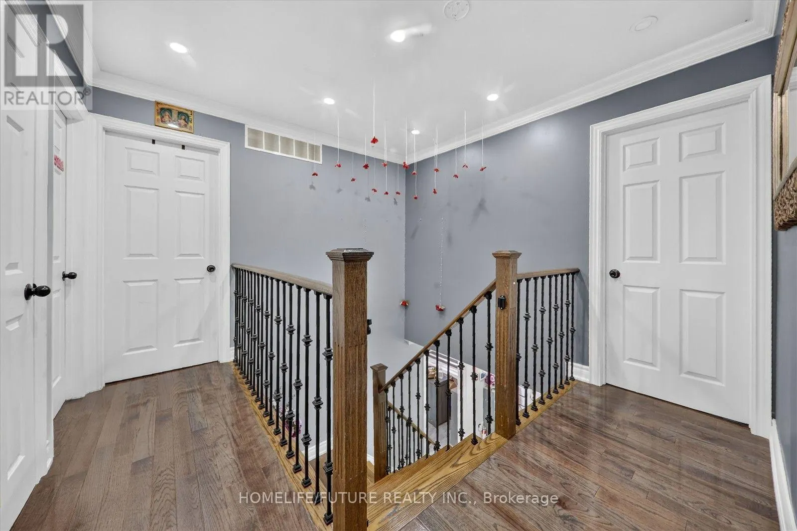 1569 JAYWIN CIRCLE