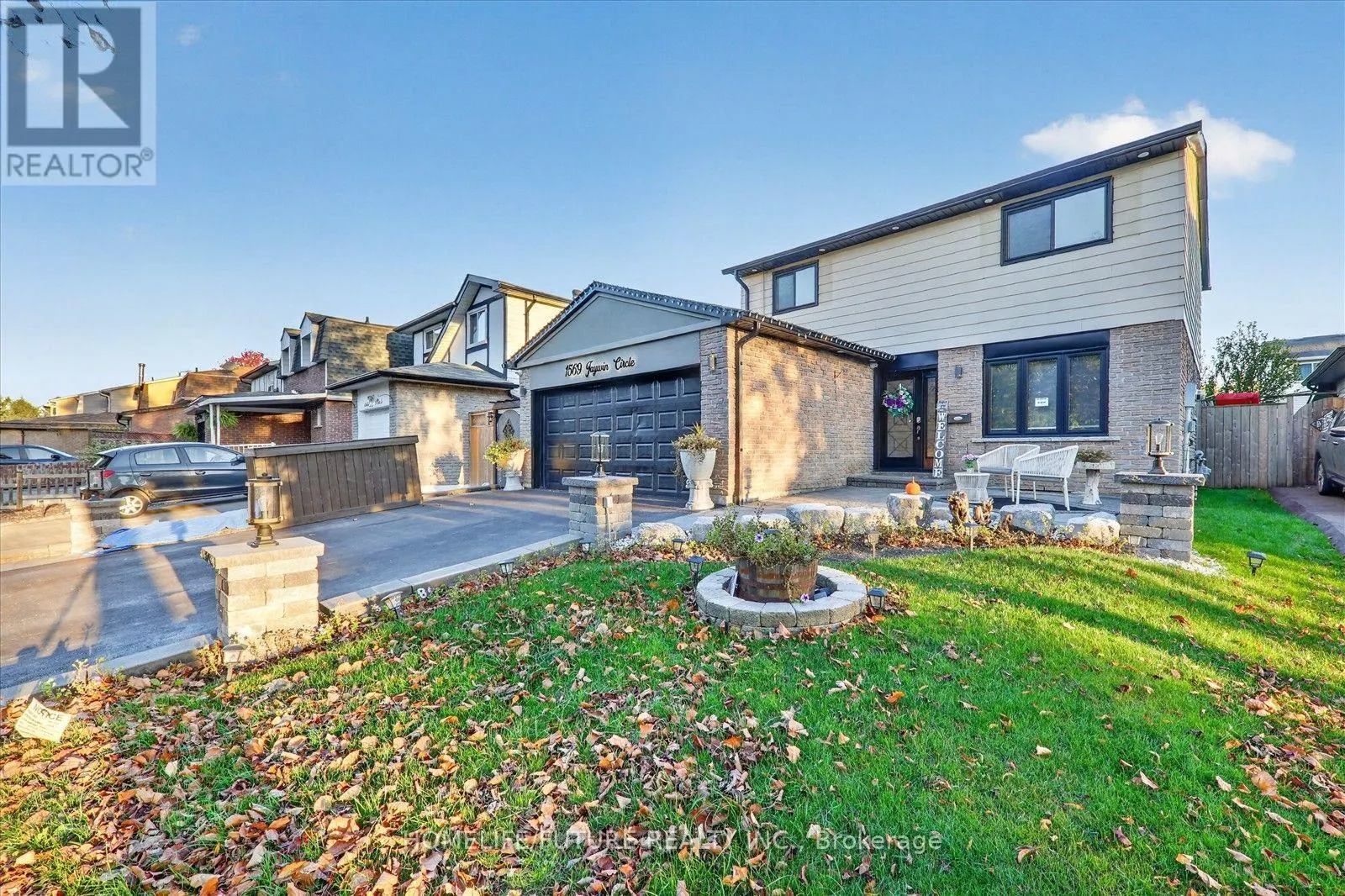 1569 JAYWIN CIRCLE