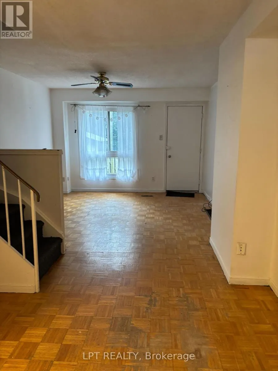 167 - 275 BROADVIEW AVENUE