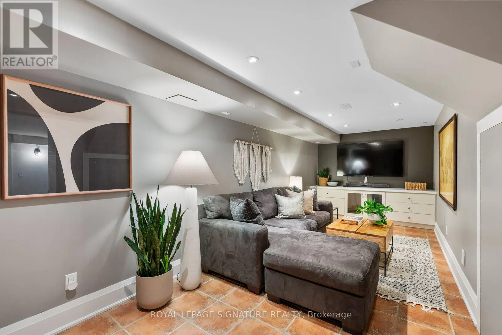 36 DUART PARK ROAD