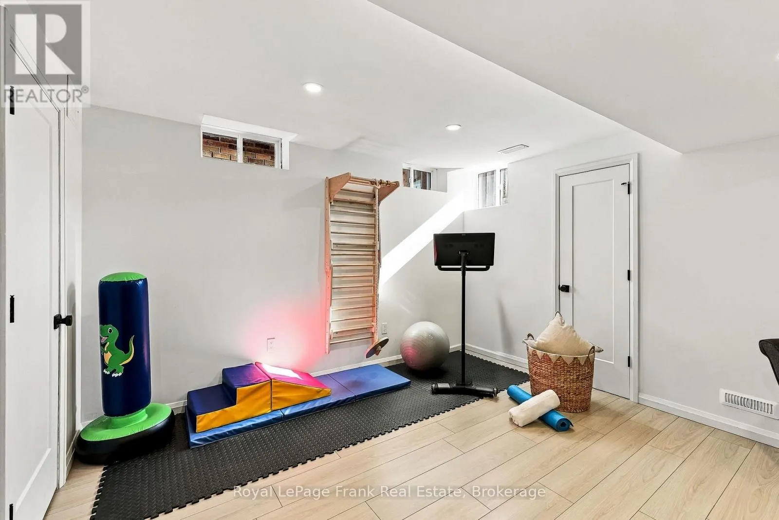 30 DOCTOR ARCHER DRIVE