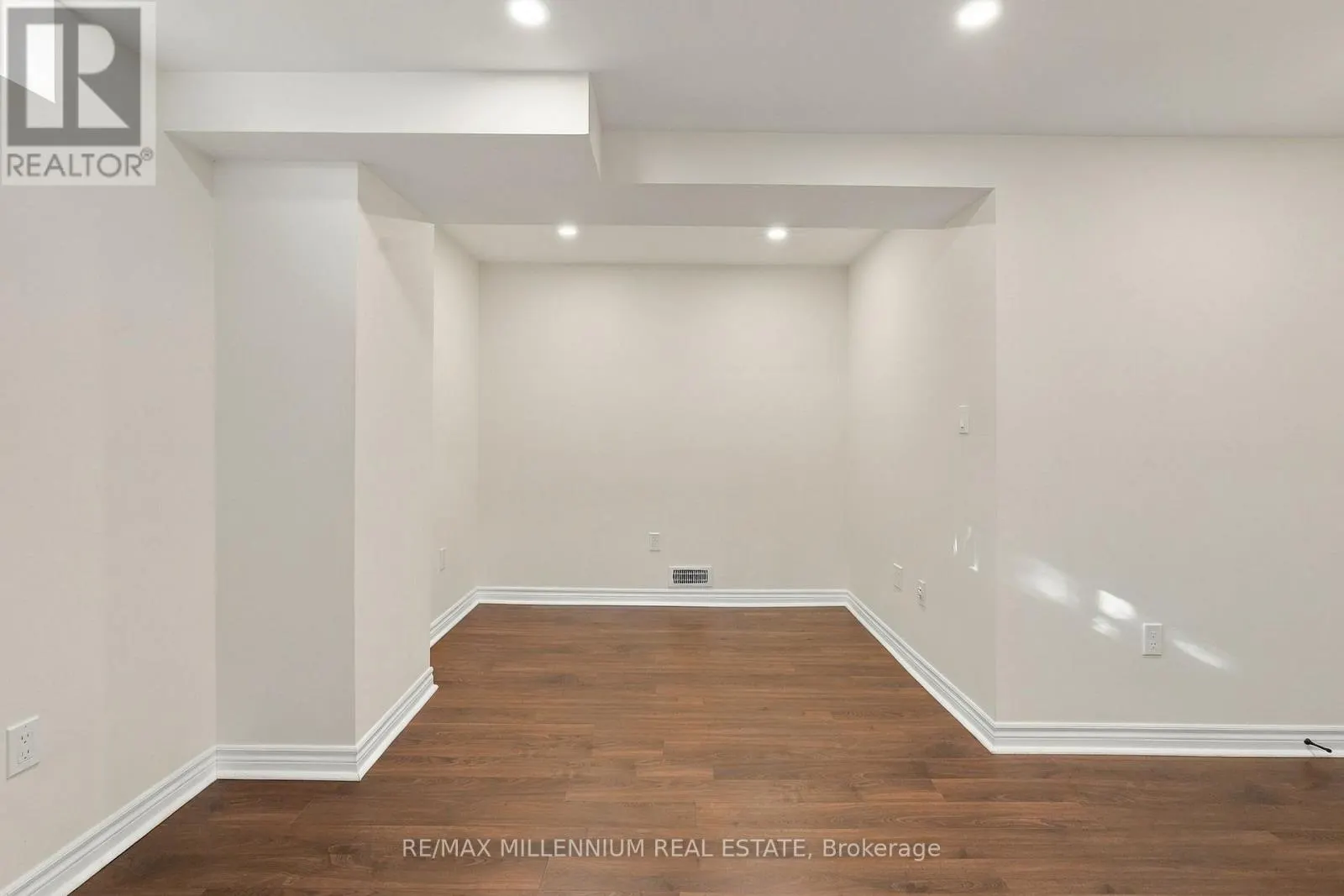 2557 CANADIAN STREET