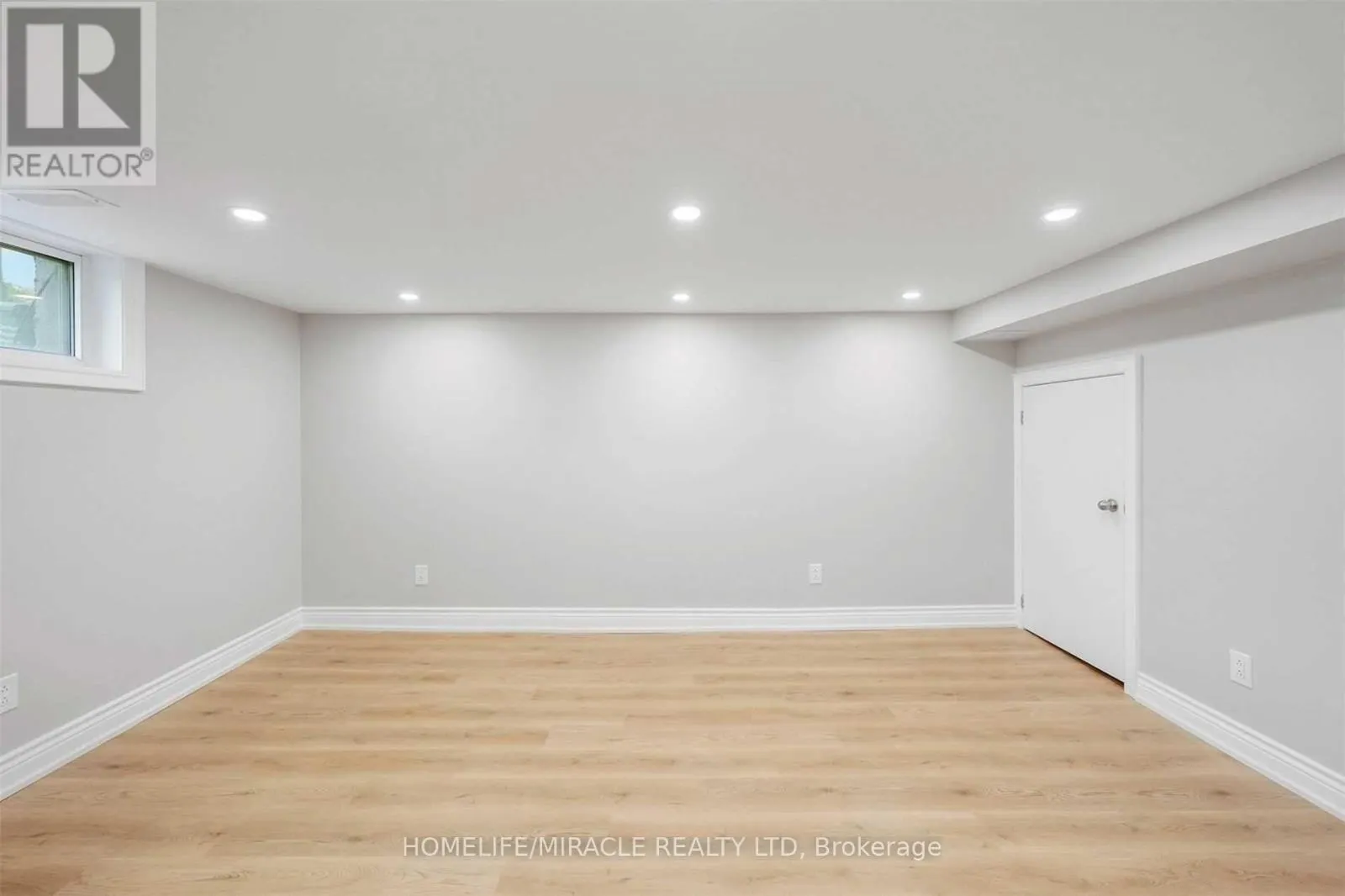 135 CENTRAL PARK BOULEVARD N