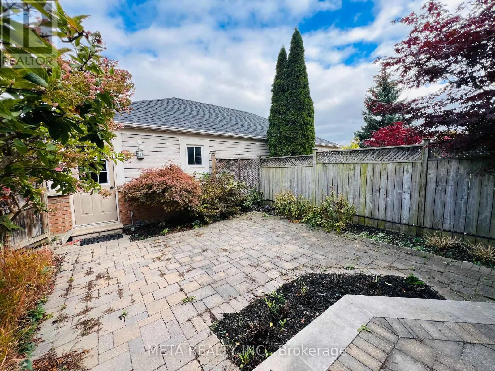 39 BAYSIDE GATE