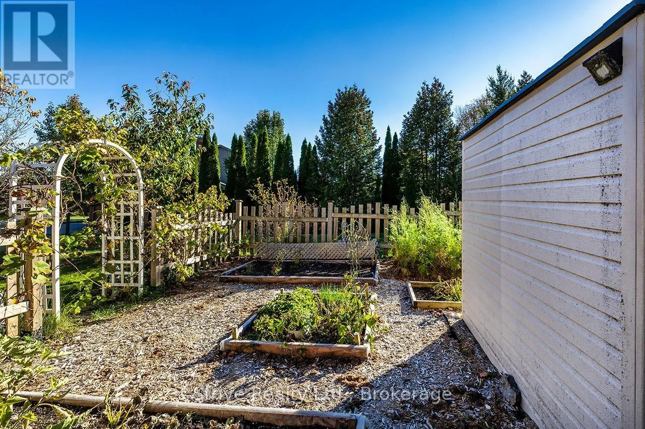 14 CHRISTIE CRESCENT