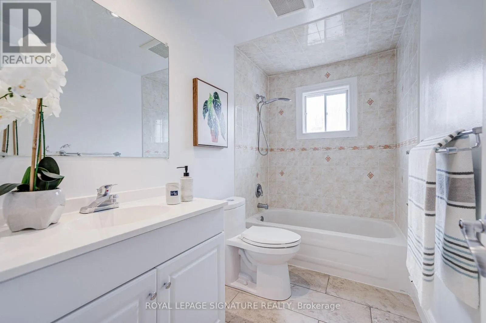 1132 CEDARCROFT CRESCENT