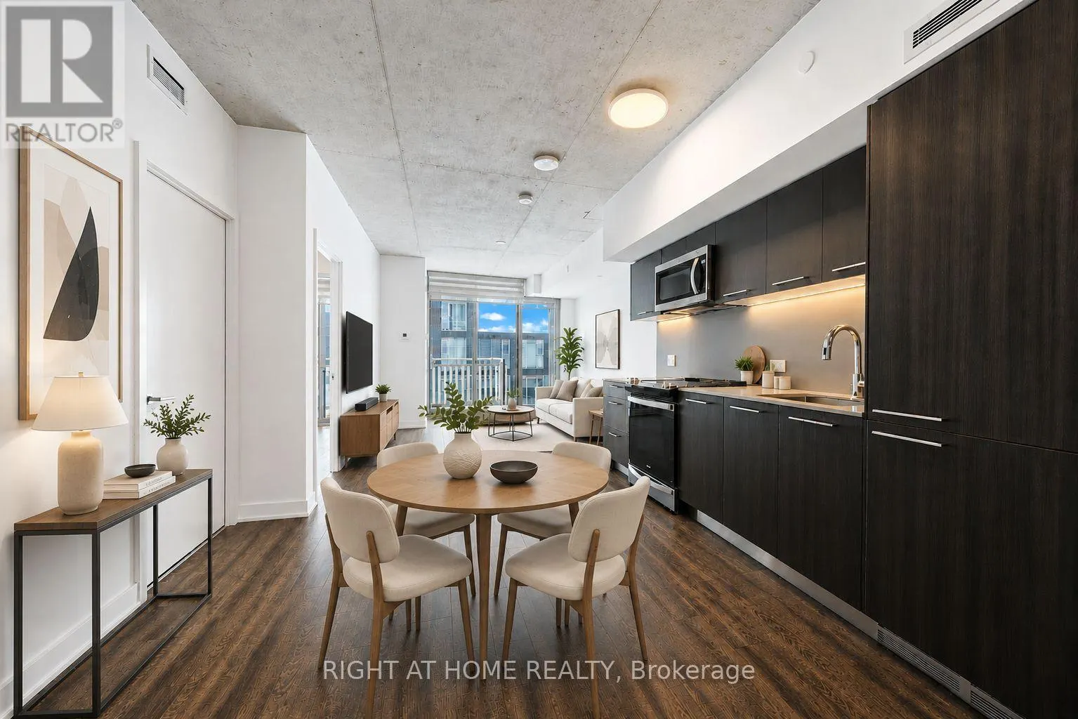 903 - 45 BASEBALL PLACE